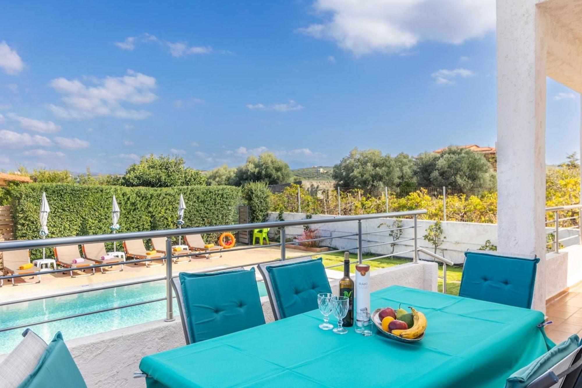 Amazing Villa Chrysanthi With Private Pool In Heraklion Epano Vathia Exterior photo